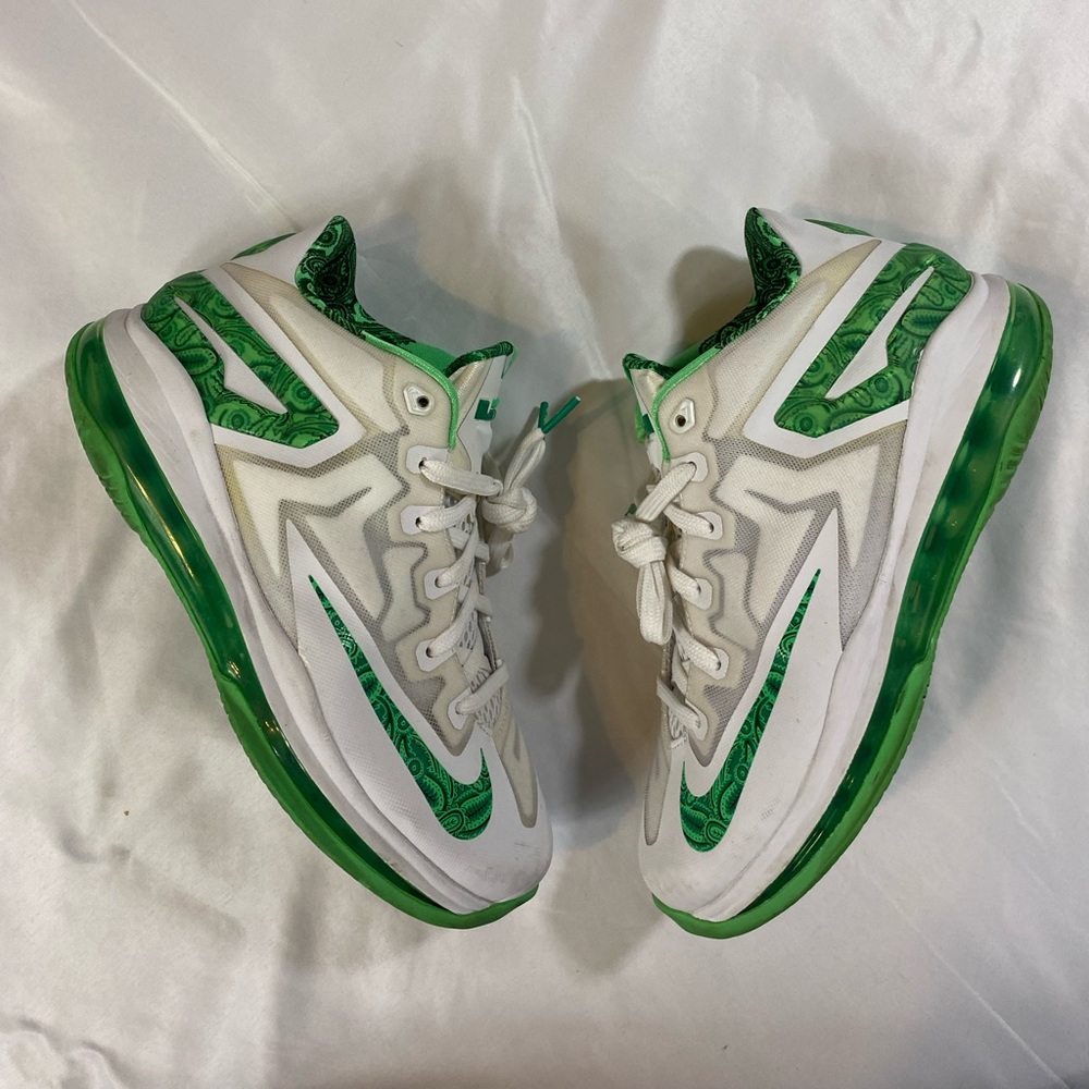 Nike Air Max Lebron 11 Low Green Paisley 7youth/8.5 women 642849-100